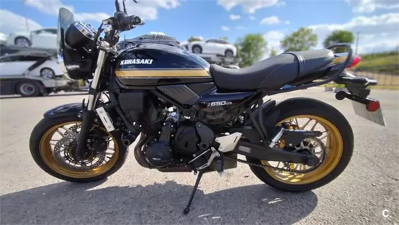 Kawasaki Z650 – Vista 5