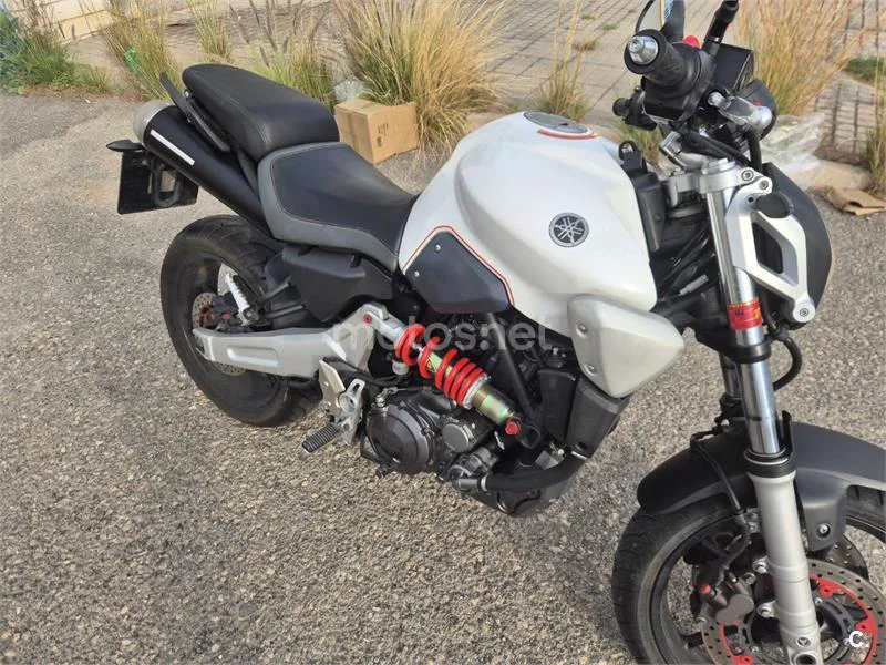Yamaha MT-03 – Vista 6