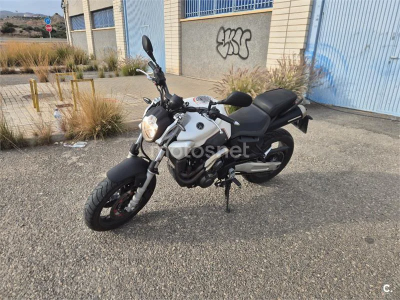 Yamaha MT-03 – Vista 10