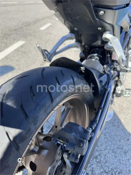 Honda CB 125 R – Vista 5
