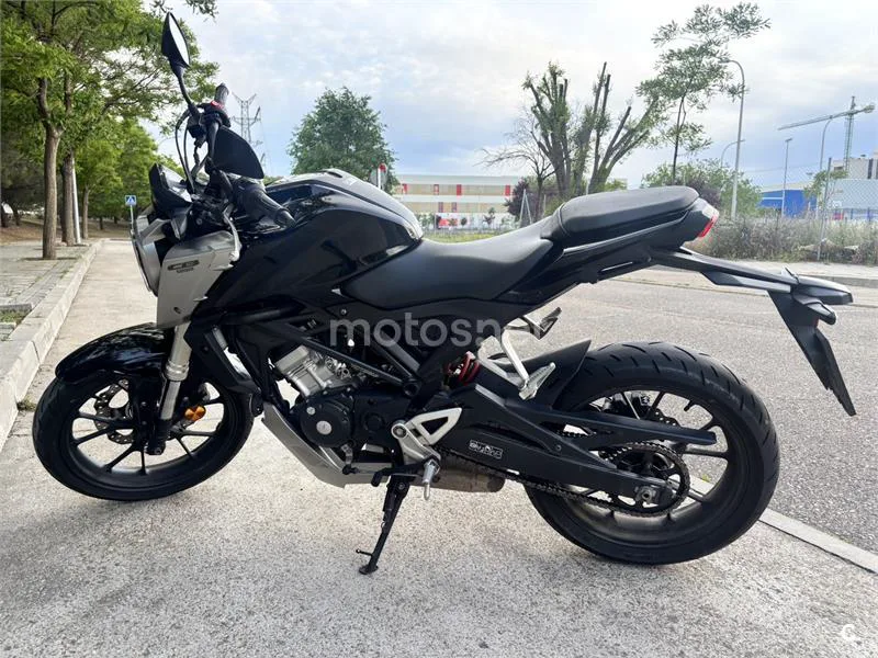 Honda CB 125 R – Vista 2