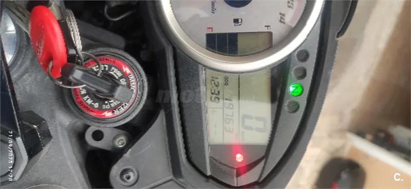 Kawasaki Z 750 – Vista 3