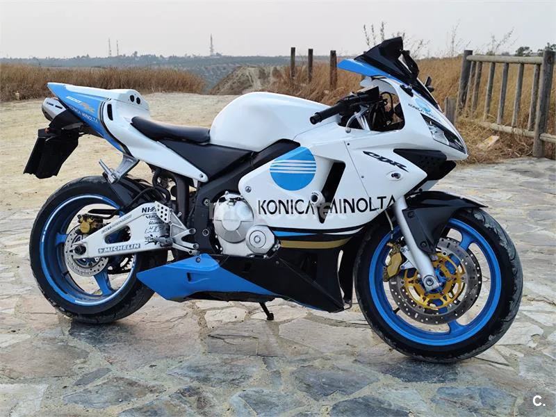 Honda CBR600RR - Vista 5