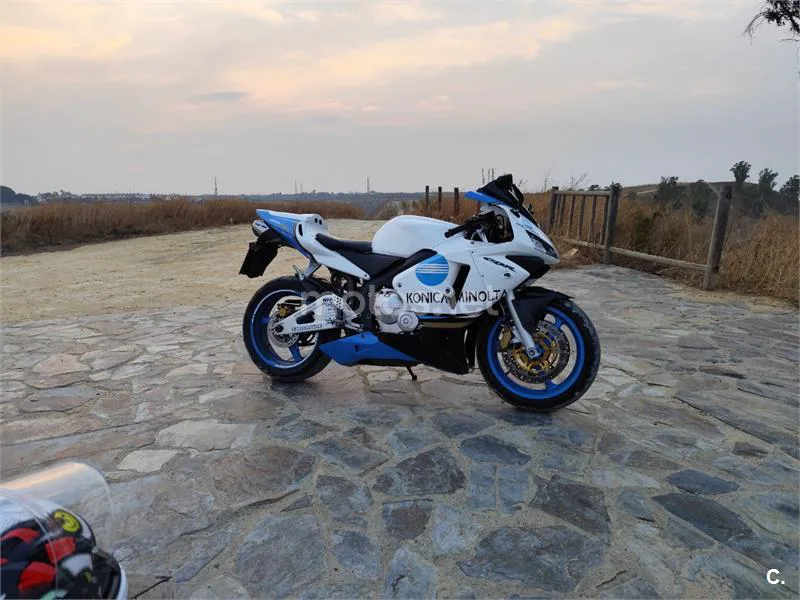 Honda CBR600RR - Vista 7