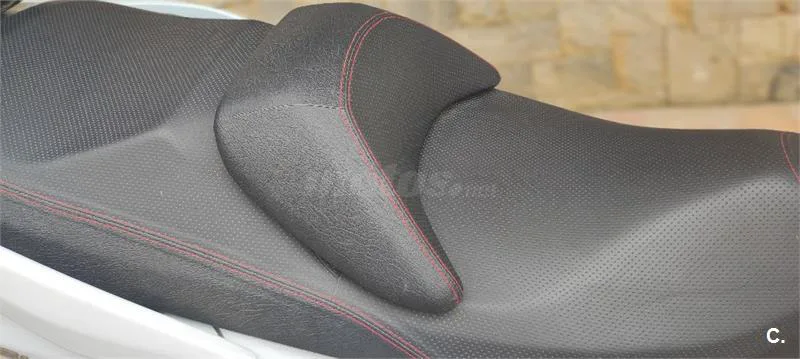 Suzuki Burgman 400 – Vista 2