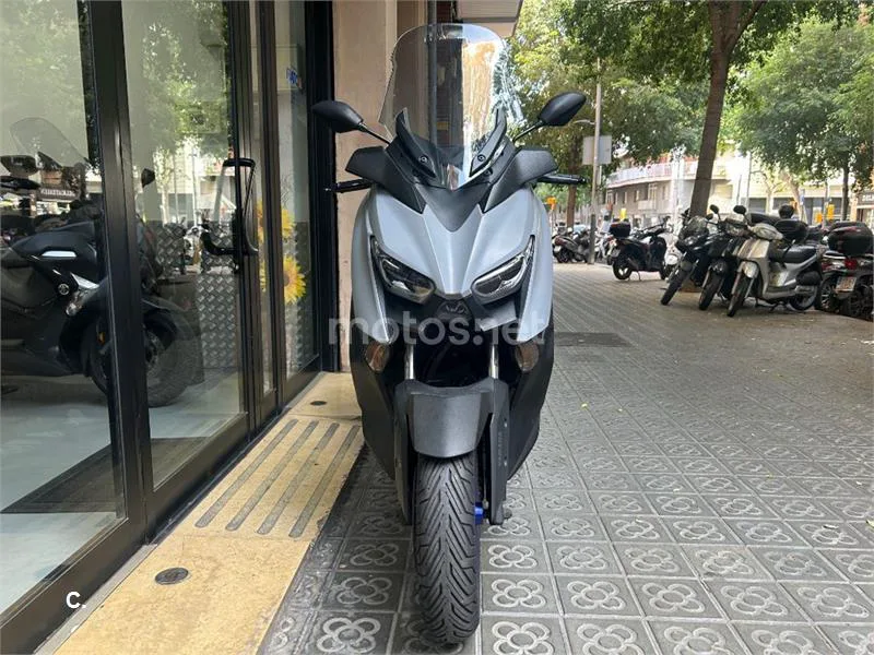 Yamaha XMAX 300 – Vista 3