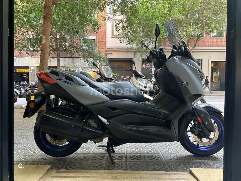 Yamaha XMAX 300 – Vista 4