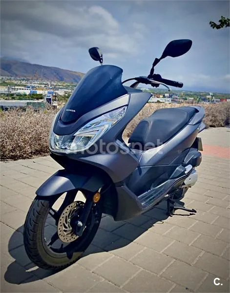 Honda PCX 125 – Vista 3