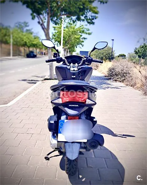 Honda PCX 125 – Vista 6