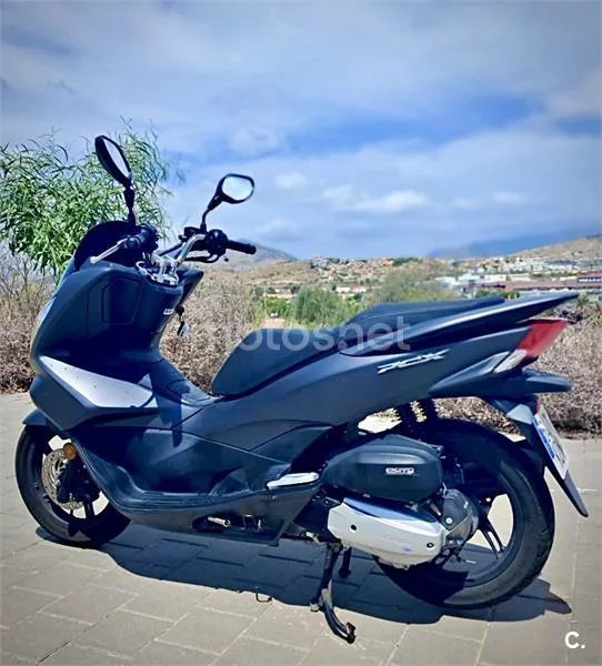 Honda PCX 125 – Vista 7