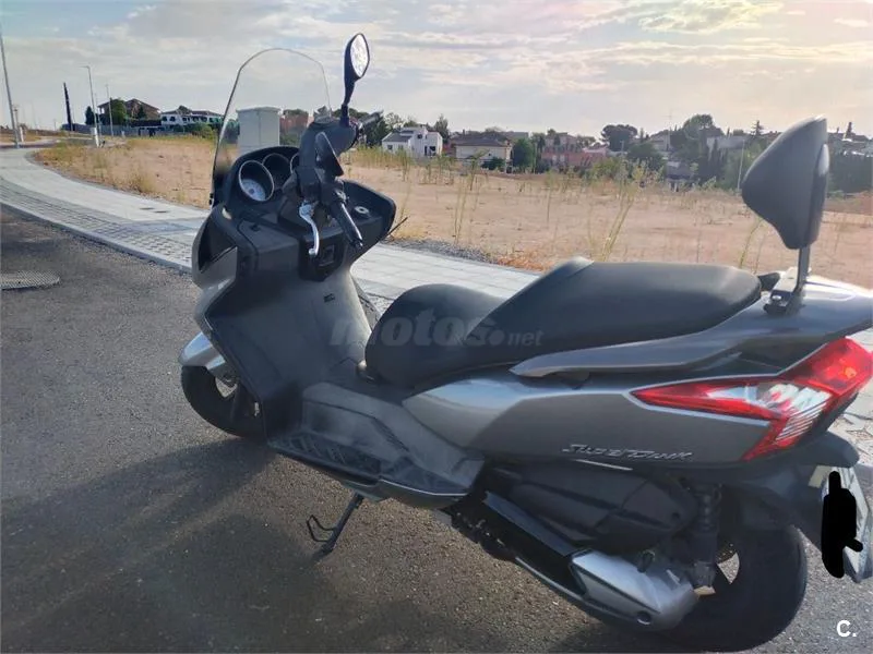 Kymco Super Dink 300i – Vista 2