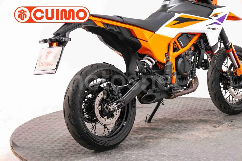 KTM 390 – Vista 11