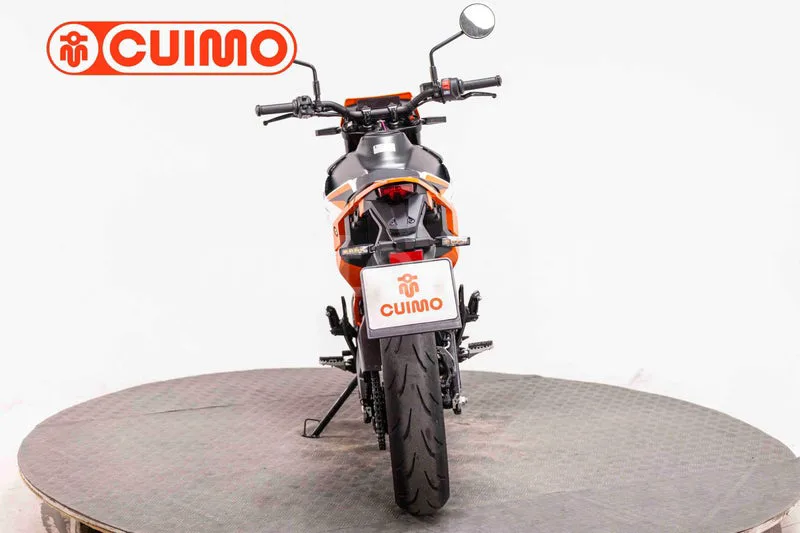 KTM 390 – Vista 12