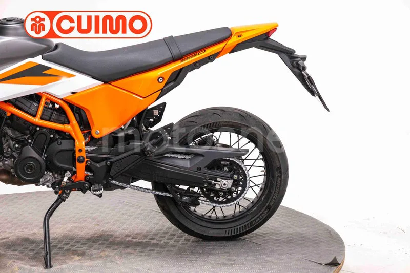 KTM 390 – Vista 19
