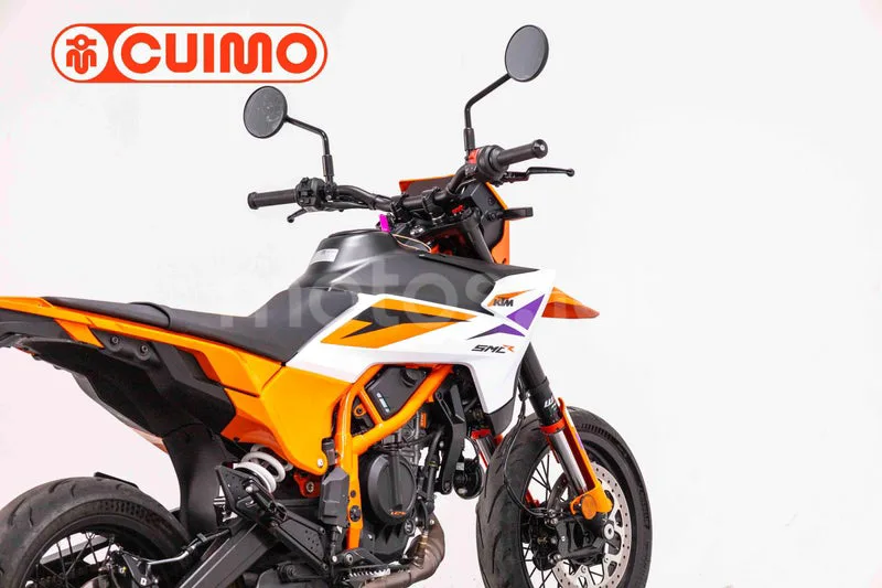 KTM 390 – Vista 10