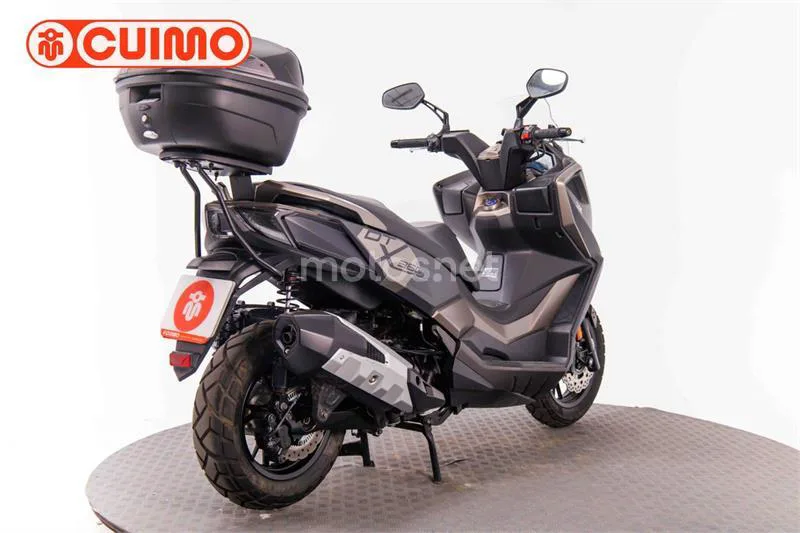 Kymco DTX 350 – Vista 4