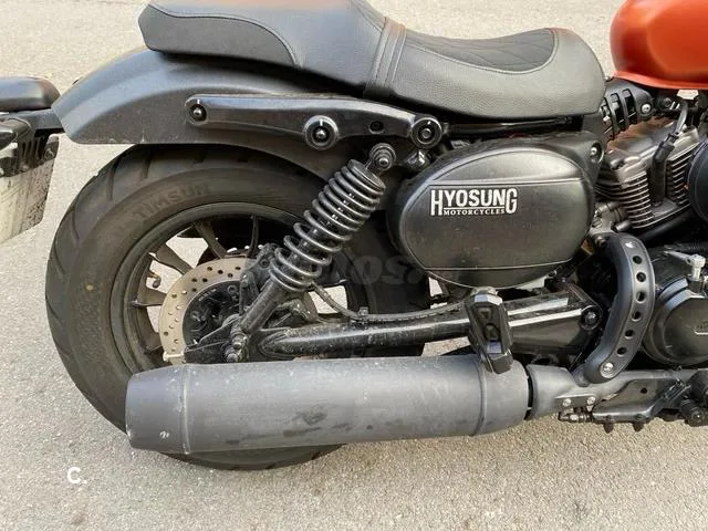 Hyosung Aquila GV 125 S – Vista 9
