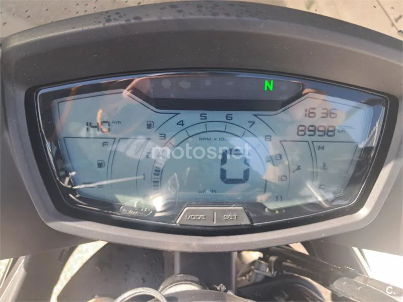 Aprilia Tuono 125 - Vista 6