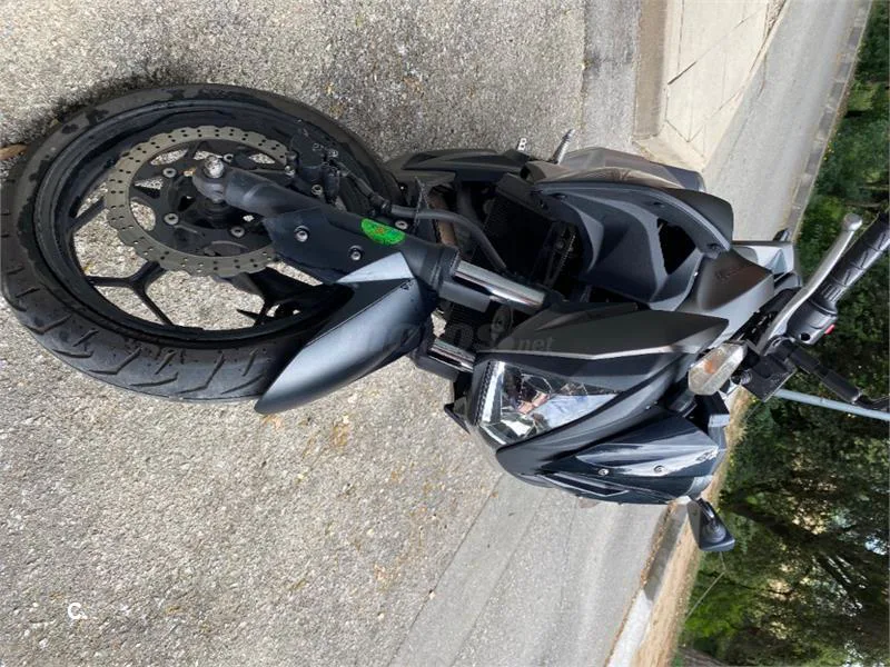 Kawasaki Z 300 – Vista 3