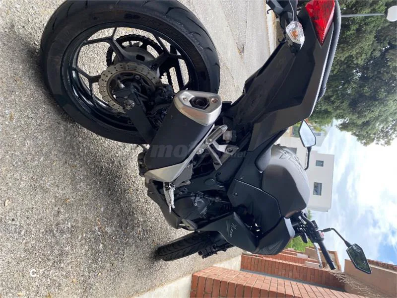 Kawasaki Z 300 – Vista 4