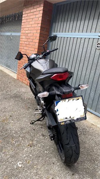 Kawasaki Z 300 – Vista 6