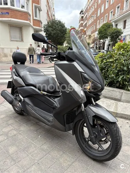 Yamaha XMAX 250 – Vista 7