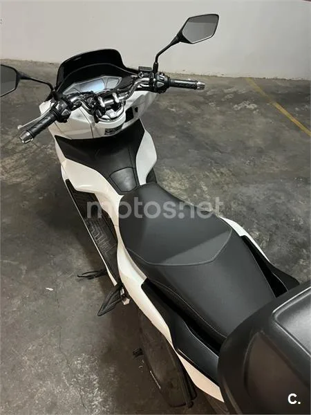 Honda PCX 125 – Vista 3