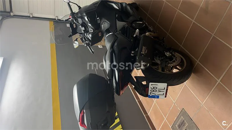 Yamaha TMAX – Vista 2