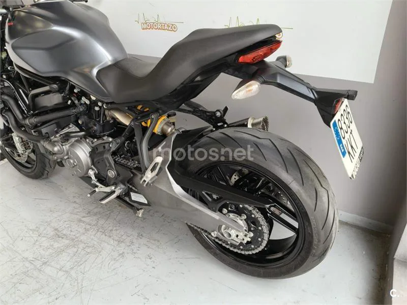 Ducati Monster 821 – Vista 11
