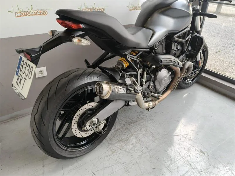 Ducati Monster 821 – Vista 3