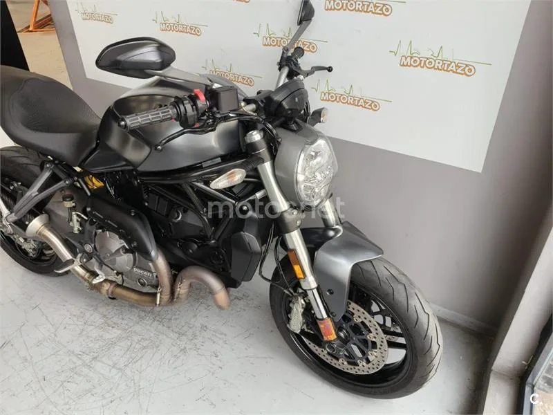 Ducati Monster 821 – Vista 5