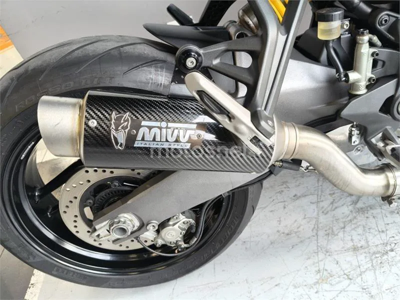 Ducati Monster 821 – Vista 7