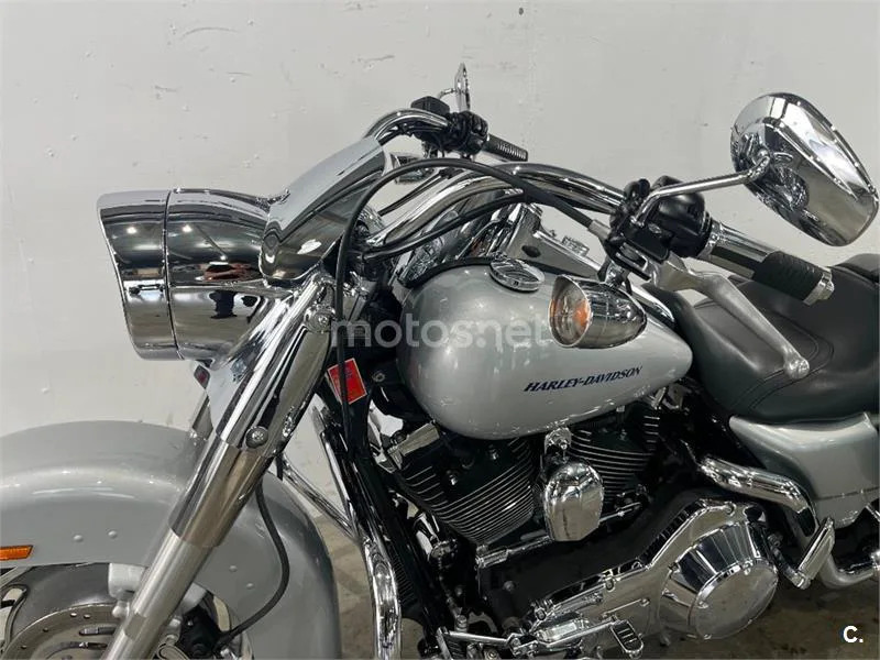 Harley-Davidson Road King – Vista 16