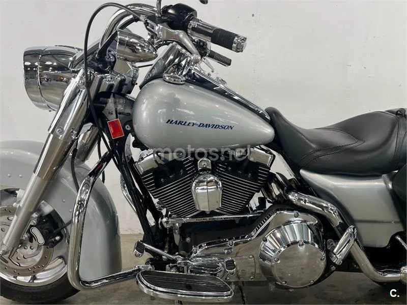 Harley-Davidson Road King – Vista 17