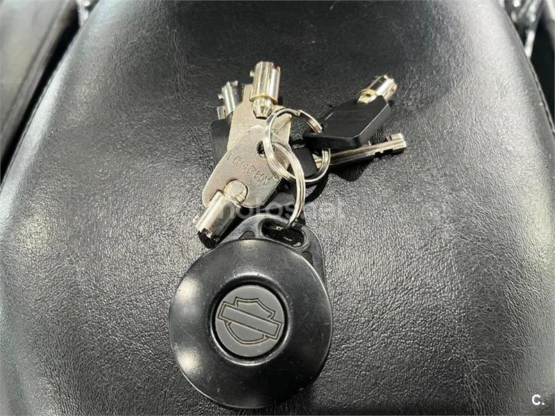 Harley-Davidson Road King – Vista 26