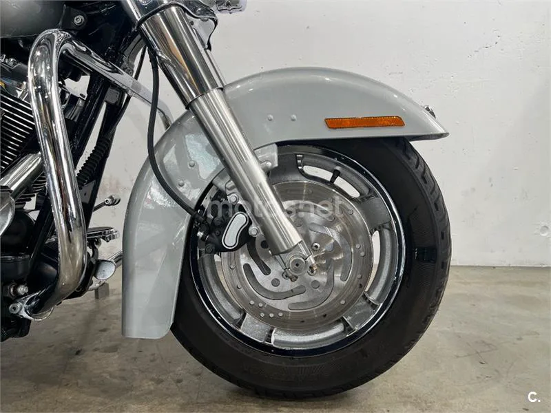 Harley-Davidson Road King – Vista 9