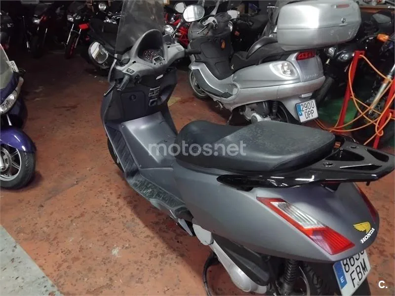 Honda FES 125 Pantheon – Vista 3