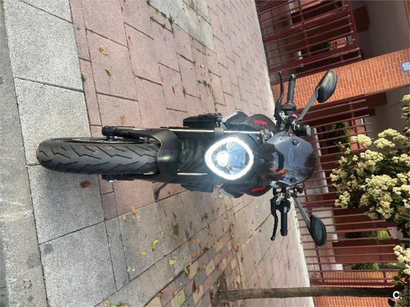 Ducati Monster – Vista 2