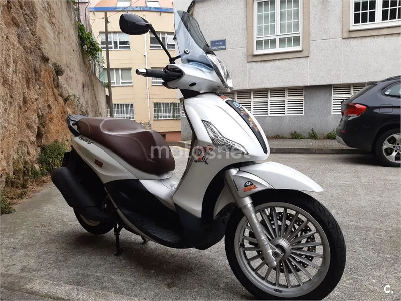 Piaggio Beverly 300 – Vista 8
