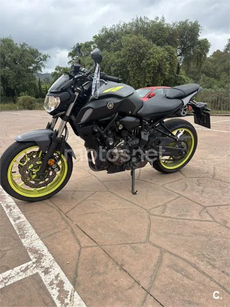 Yamaha MT-07 – Vista 2