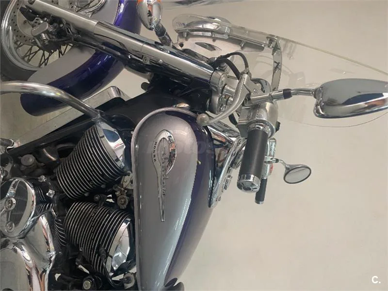 Honda Shadow 750 - Vista 4