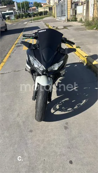 Kawasaki Ninja 650 – Vista 2