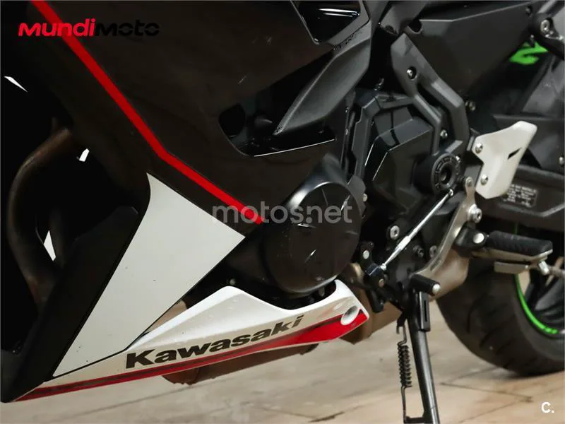 Kawasaki Ninja 650 – Vista 10