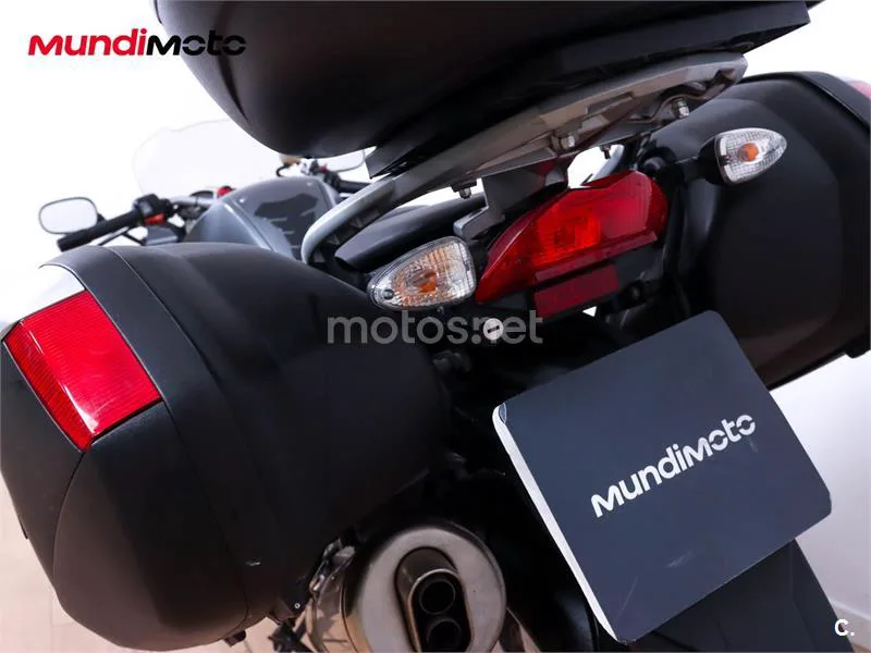 BMW F 800 ST – Vista 9
