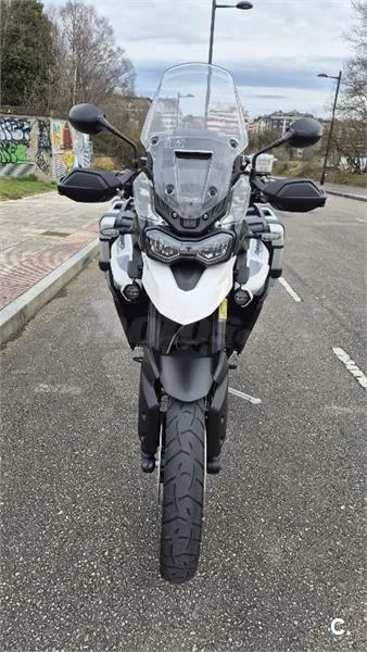 Triumph Tiger 900 – Vista 3