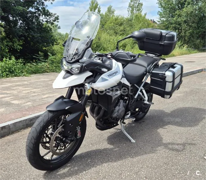 Triumph Tiger 900 – Vista 8