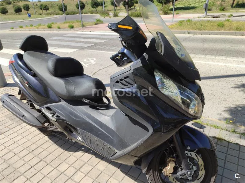 SYM Maxsym 400 – Vista 3
