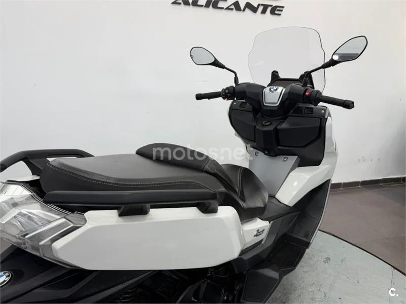 BMW C 400 GT – Vista 7