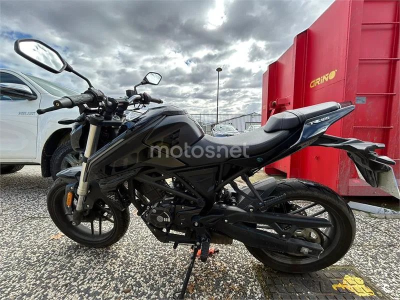 Voge 125 R – Vista 2