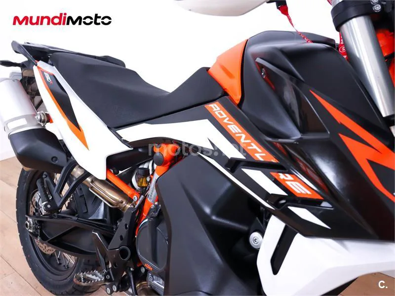 KTM 890 – Vista 22